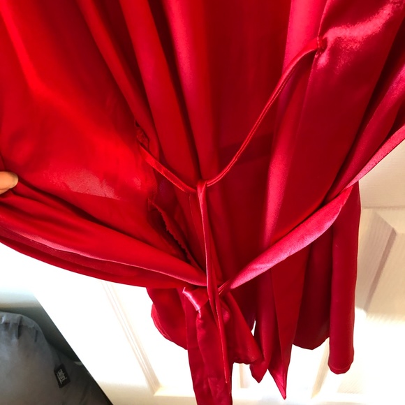 Frederick's of Hollywood Red with Black laceRobe - Picture 5 of 8